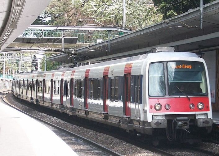 Train to the Eiffel Tower